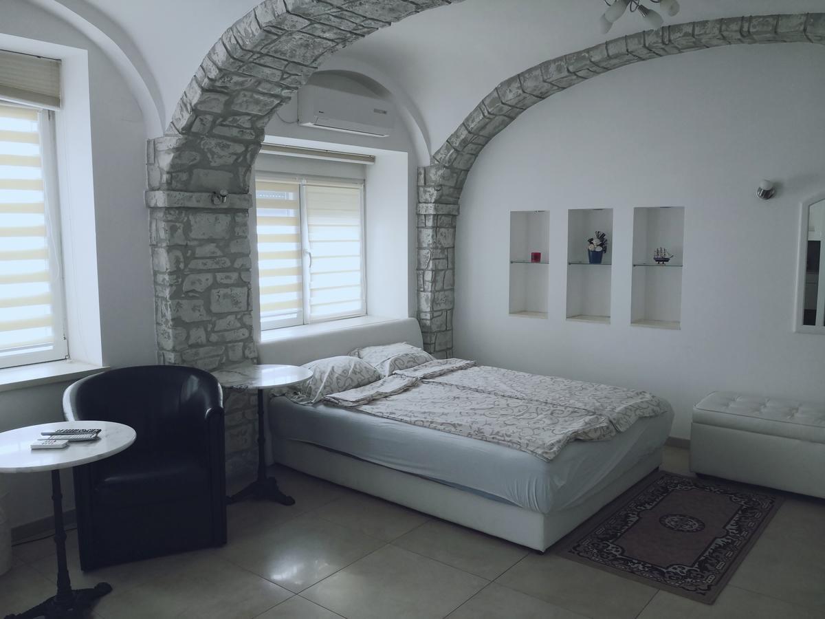 Apartment Zemun Old Town Center Belgrad Dış mekan fotoğraf